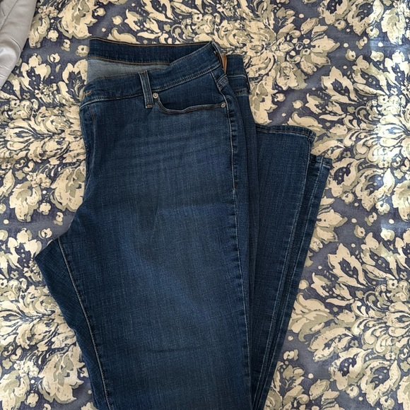 Levi’s classic boot cut jeans - Picture 2 of 4